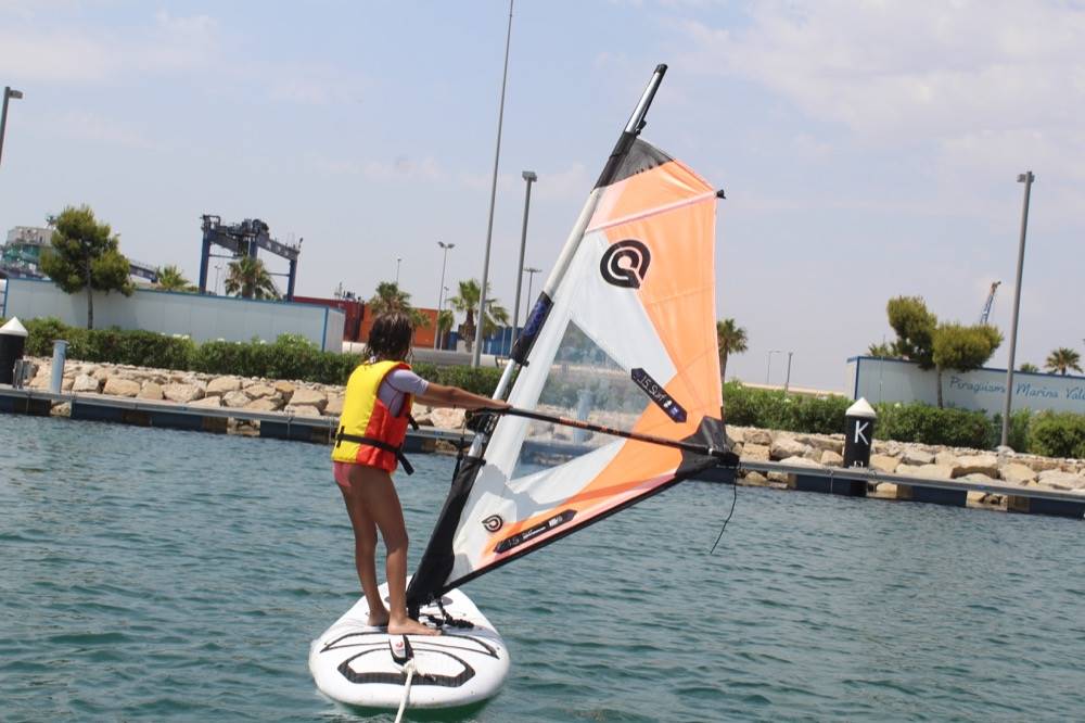 niños windsurf valencia.JPG